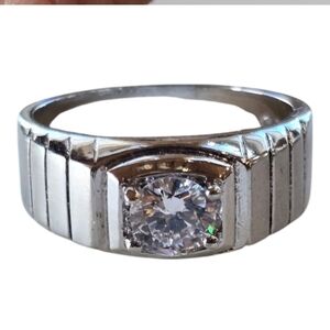 Pretty Bird Silver Geometric Ring